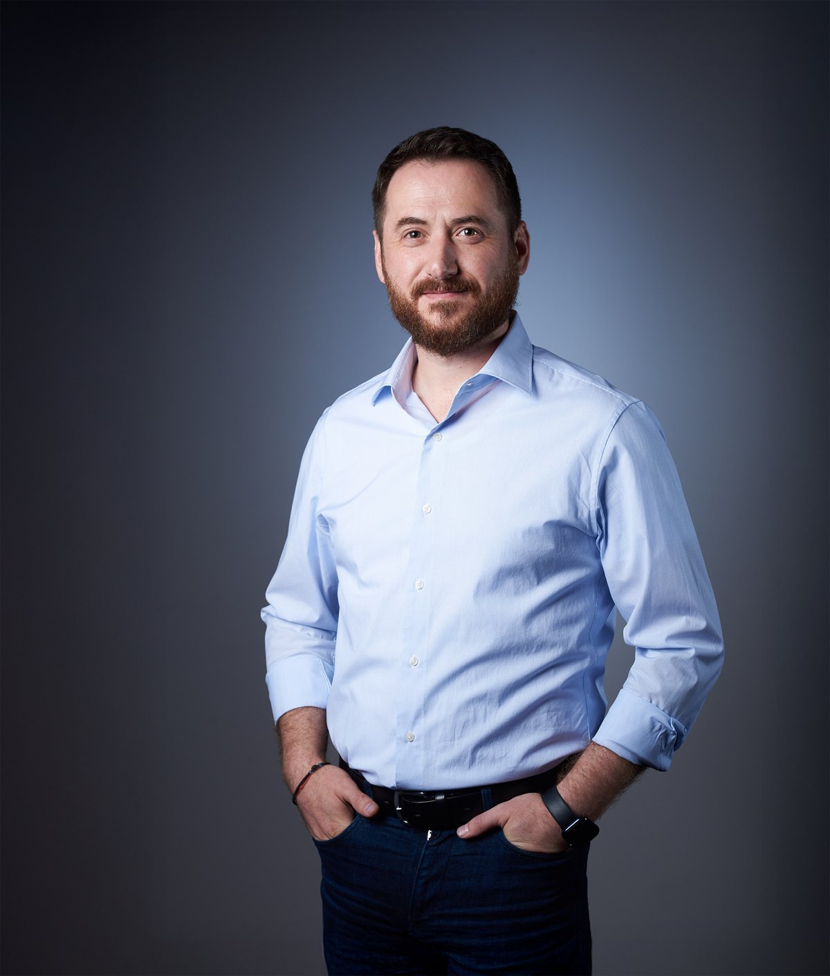 Iulian Chiriac, founder of Mekanys, standing portrait